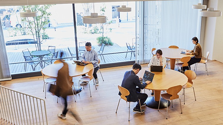 AI x Creative｜プロダクションマネジャー募集！＜広告ビジュアル制作業界最大手・株式会社アマナ＞