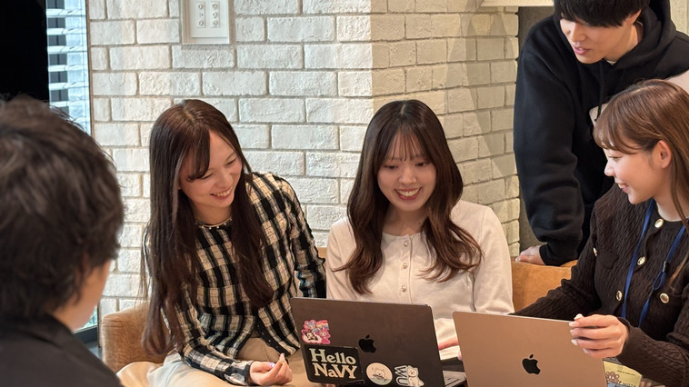 【ファッションやコスメなどの女性向け商材が中心】YouTube動画編集者募集！（エキスパートレイヤー）＜株式会社MOJA＞