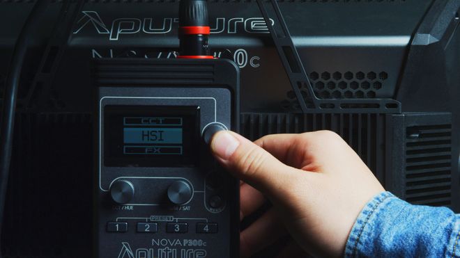 ライトキットに一つは欲しい」Aputure Nova P300c インプレッション