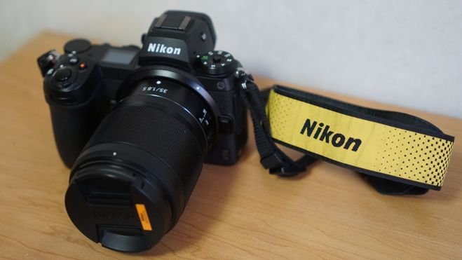 エモい写真が撮れる✨自撮りOK✨スマホ転送OK✨Nikon D5200　755 エモい写真が撮れる✨自撮りOK✨スマホ転送OK✨Nikon D5200 755